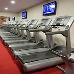 Отель Treacys West County Conference And Leisure Centre