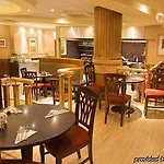 Treacys West County Conference And Leisure Centre Отель Эннис