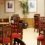 Отель Treacys West County Conference And Leisure Centre