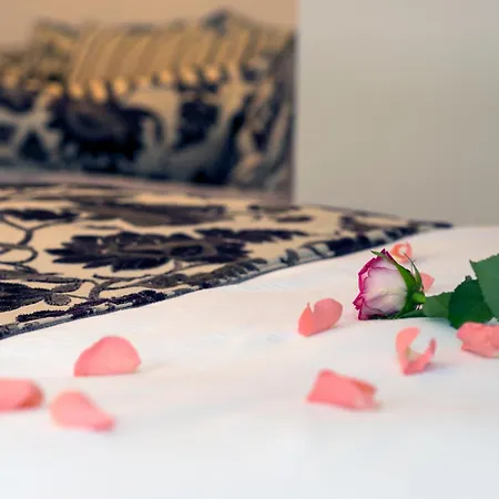 トレイシーズ ウエスト カウンティ カンファレンス アンド レジャー センター ホテル