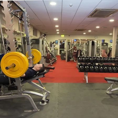 特利斯西县会议和休闲中心酒店 3* 恩尼斯