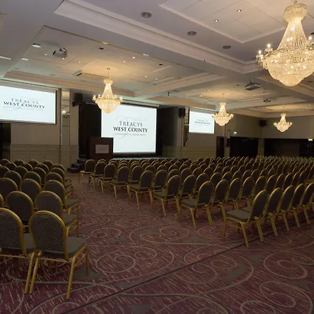 特利斯西县会议和休闲中心酒店 3*