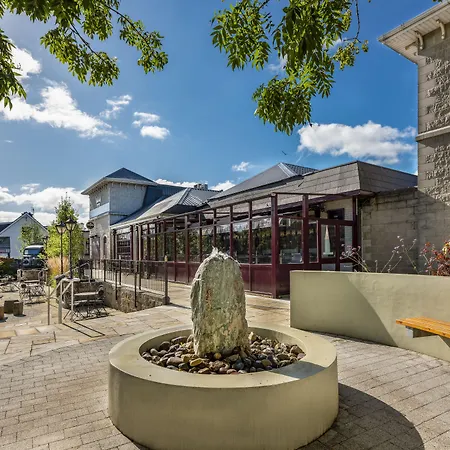 特利斯西县会议和休闲中心酒店 3* 恩尼斯