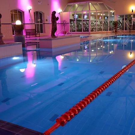Hotel Treacys West County Conference And Leisure Centre