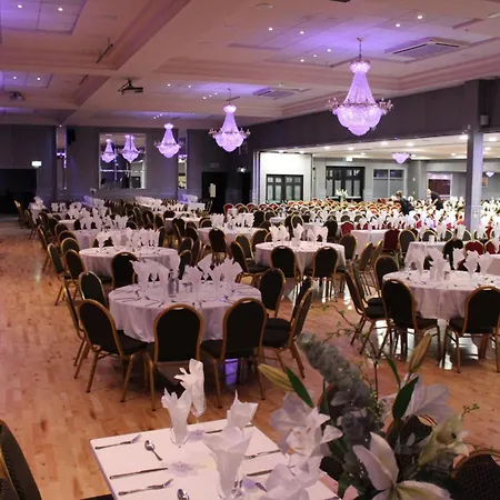 Szálloda Treacys West County Conference And Leisure Centre 3*