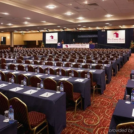 Hotel Treacys West County Conference And Leisure Centre