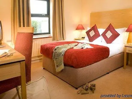 酒店 特利斯西县会议和休闲中心酒店 恩尼斯