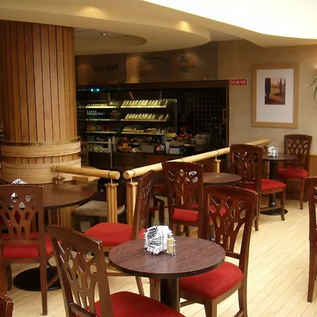 Hotell Treacys West County Conference And Leisure Centre Ennis