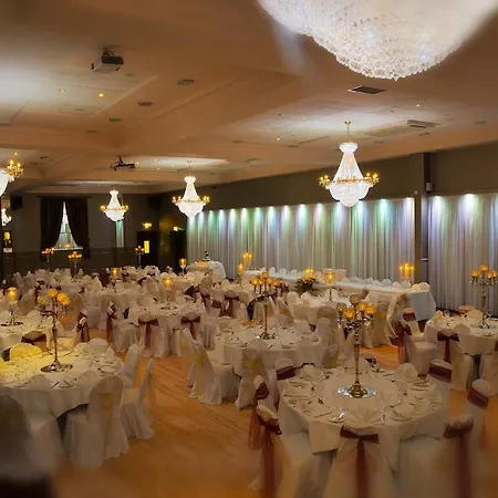 Treacys West County Conference And Leisure Centre 3* Ennis