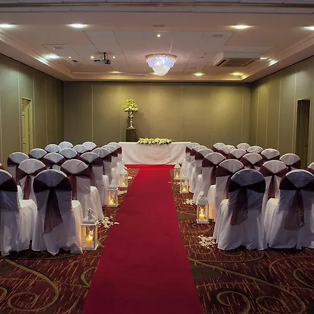 Treacys West County Conference And Leisure Centre Hotel