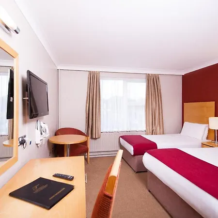 Hotel Treacys West County Conference And Leisure Centre