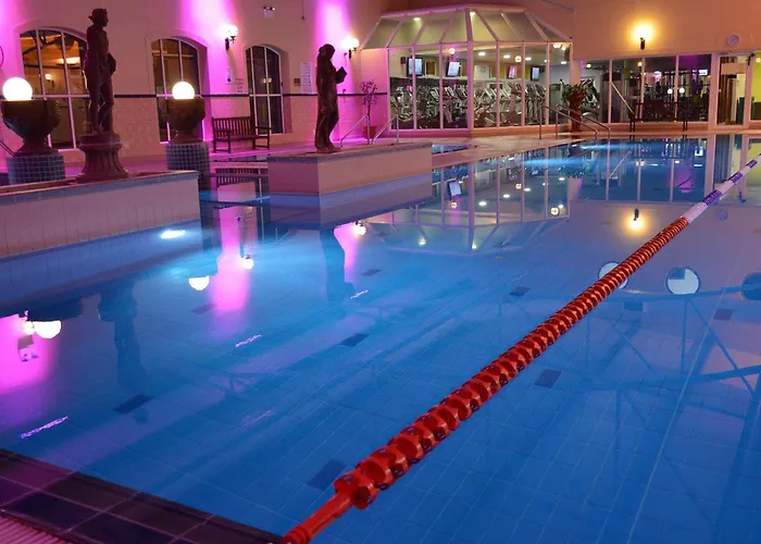 Hotel Treacys West County Conference And Leisure Centre