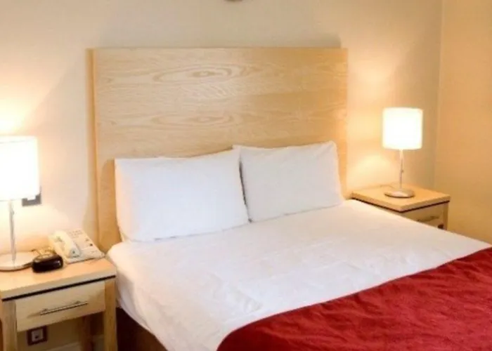 Treacys West County Conference And Leisure Centre Ennis