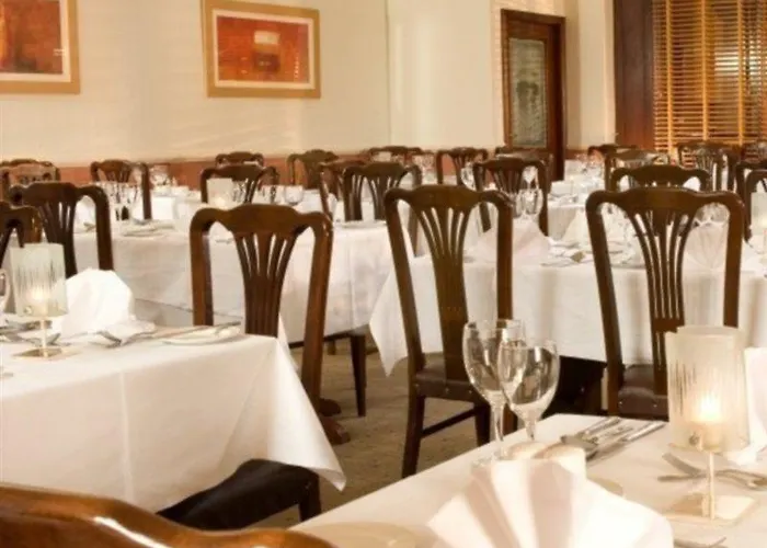 Hotel Treacys West County Conference And Leisure Centre Ennis