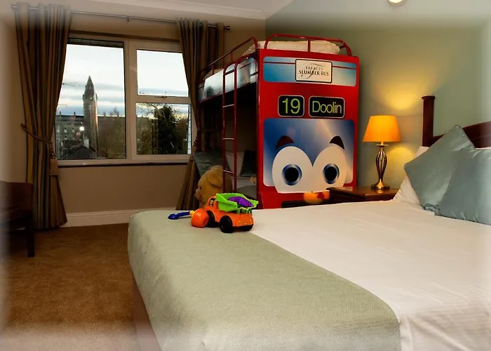 Hotel Treacys West County Conference And Leisure Centre 3*