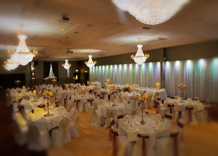 Treacys West County Conference And Leisure Centre 3* Ennis