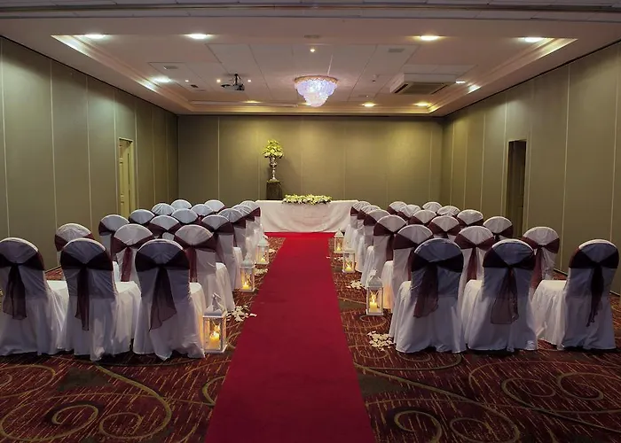 Treacys West County Conference And Leisure Centre Hotel