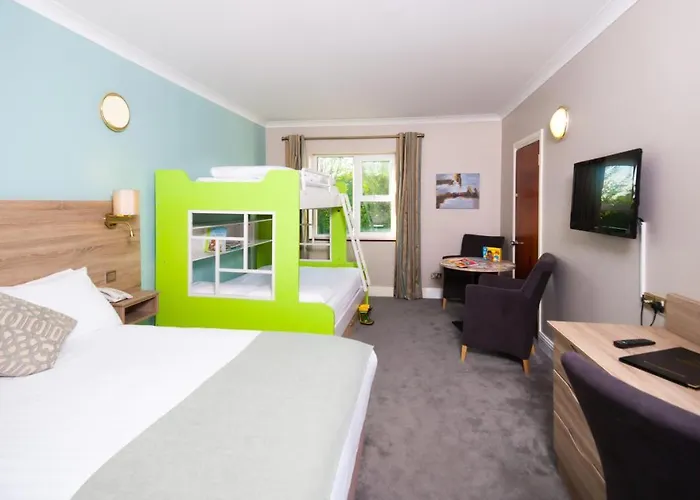 Hotel Treacys West County Conference And Leisure Centre