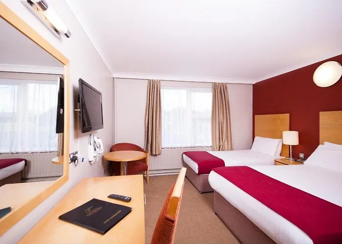 Hotel Treacys West County Conference And Leisure Centre